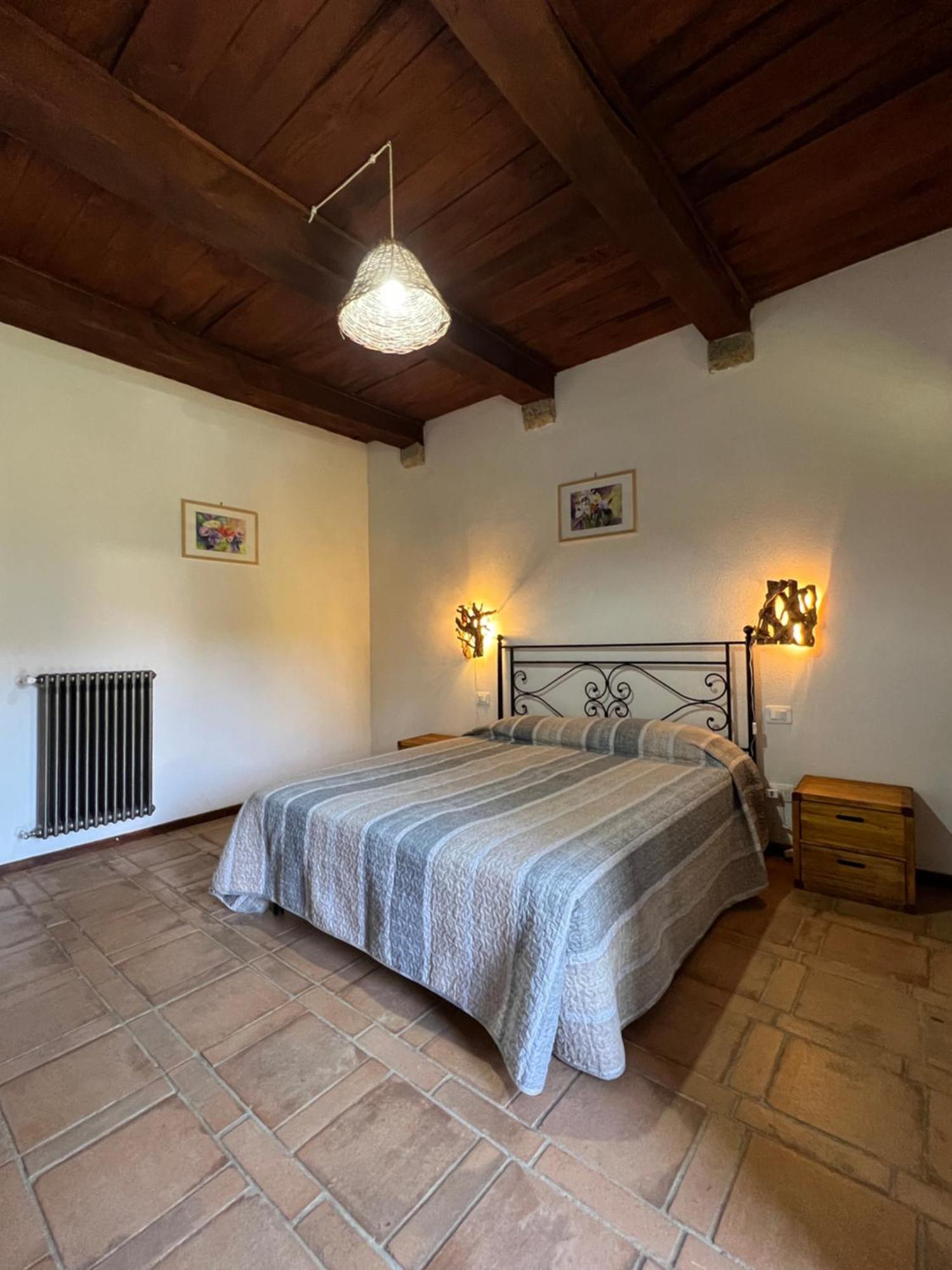 B&B Podere Legnotorto 카스텔 델 피아노 외부 사진